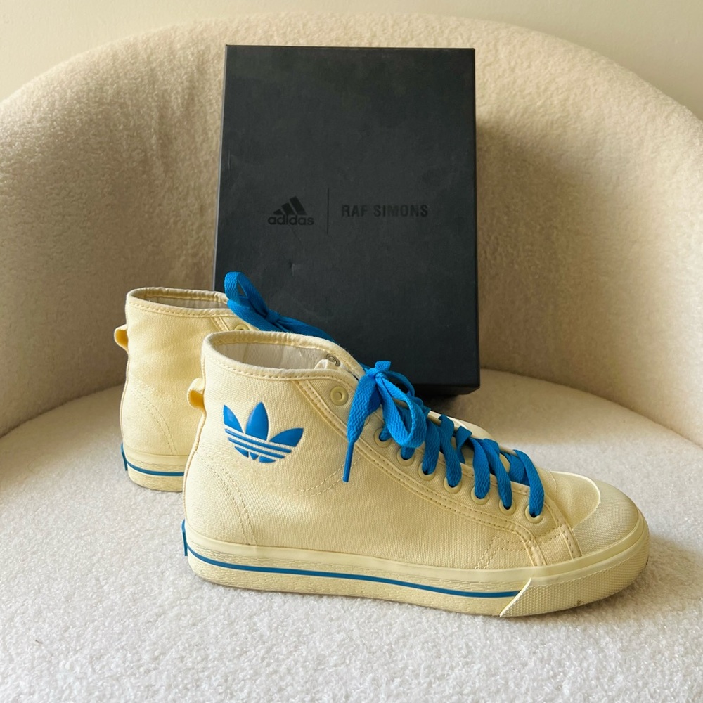 Raf Simons x Adidas Sneaker